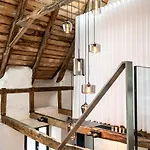 Bed & Breakfast Maison De La Bonne Vie 4*