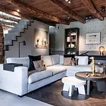Maison De La Bonne Vie Bed & Breakfast 4*