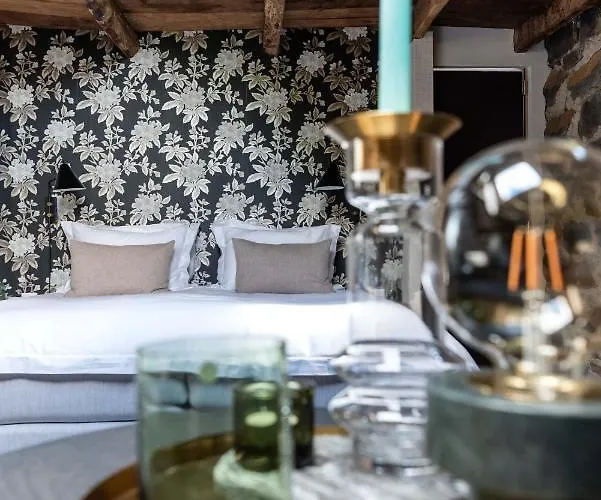 לינה וארוחת בוקר Maison De La Bonne Vie Therondels