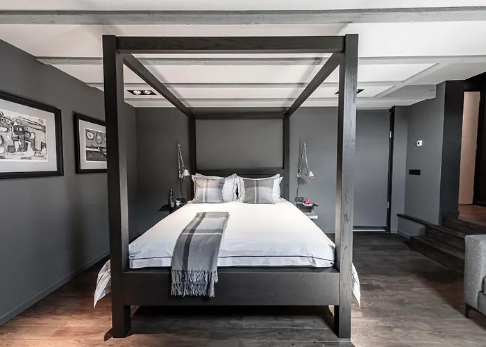 Maison De La Bonne Vie לינה וארוחת בוקר 4*