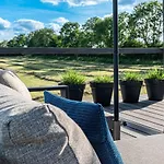 Maison De La Bonne Vie Bed and breakfast Therondels