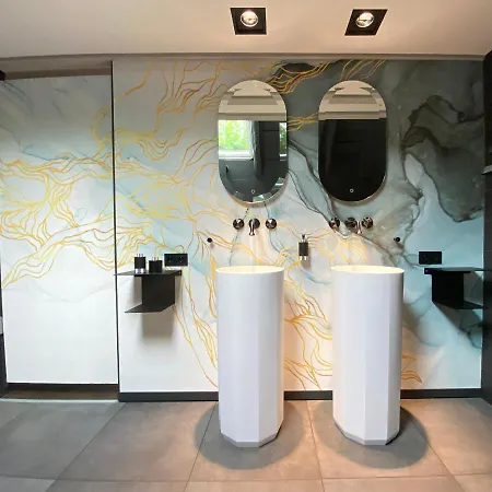 Maison De La Bonne Vie Bed and Breakfast 4*