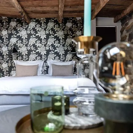 Bed and Breakfast Maison De La Bonne Vie Therondels