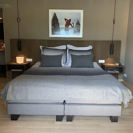 Bed and Breakfast Maison De La Bonne Vie Therondels